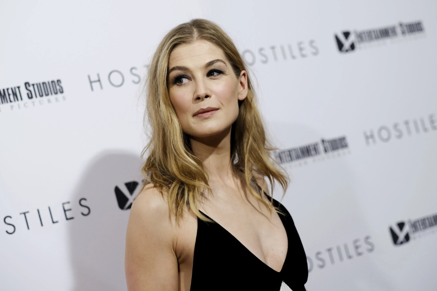 Rosamund Pike